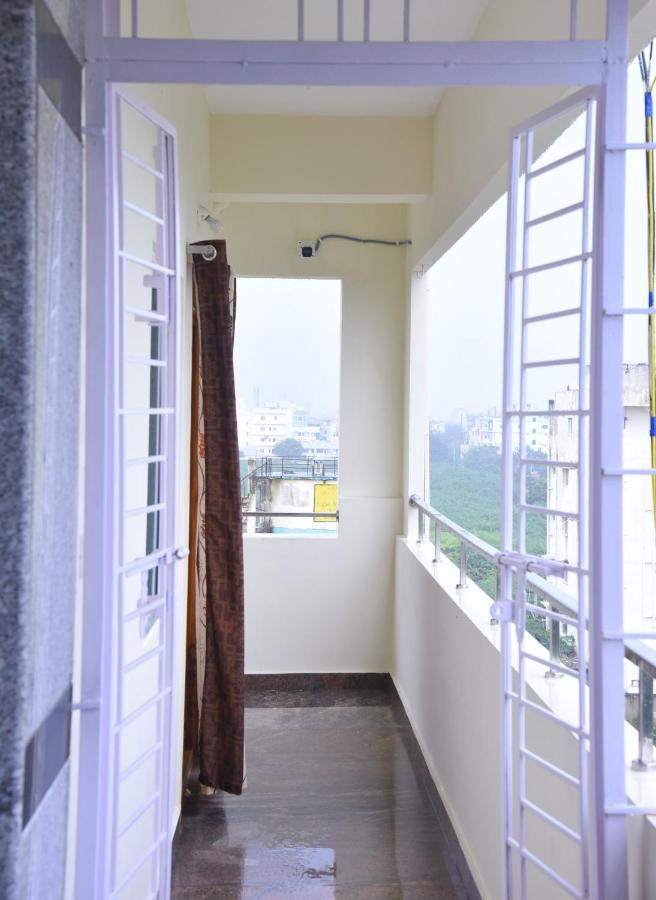 Four Seasons Home Stay 티루파티 외부 사진