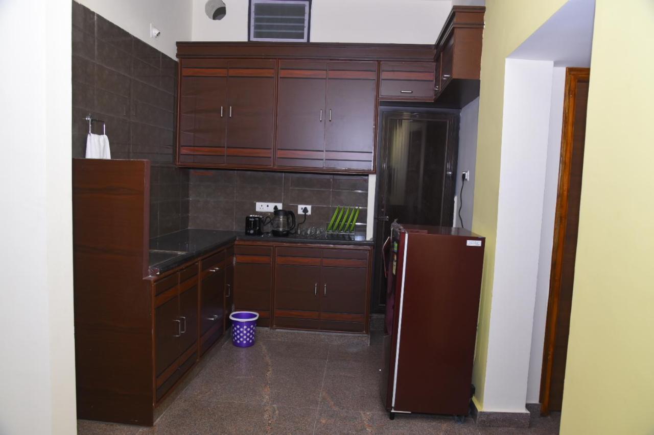 Four Seasons Home Stay 티루파티 외부 사진