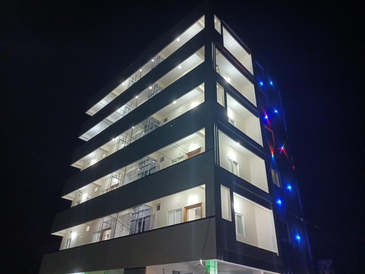 Four Seasons Home Stay 티루파티 외부 사진