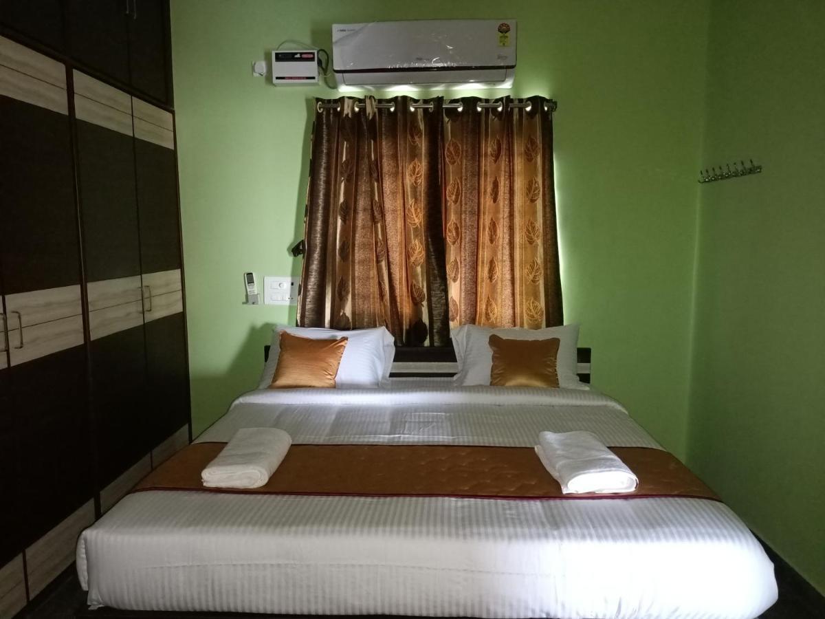 Four Seasons Home Stay 티루파티 외부 사진