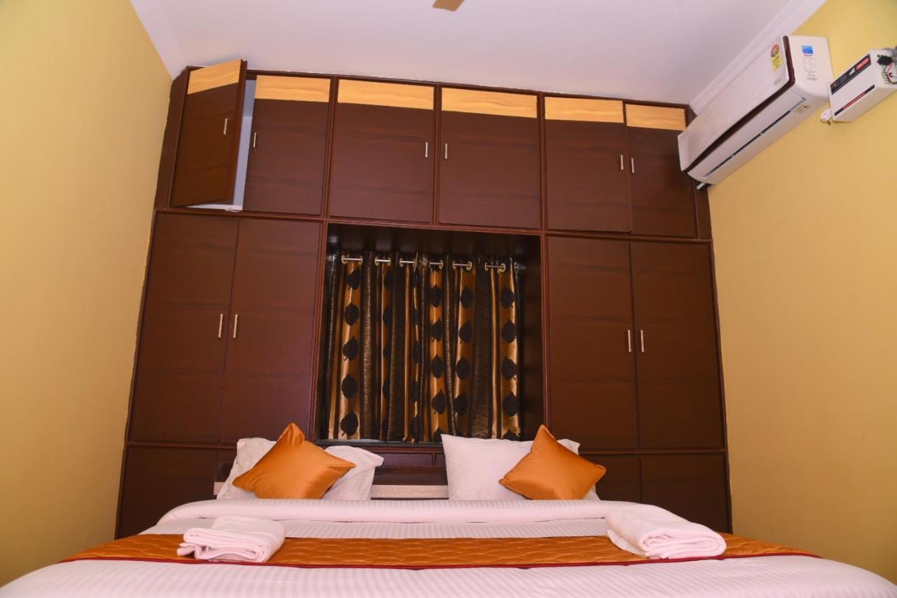 Four Seasons Home Stay 티루파티 외부 사진